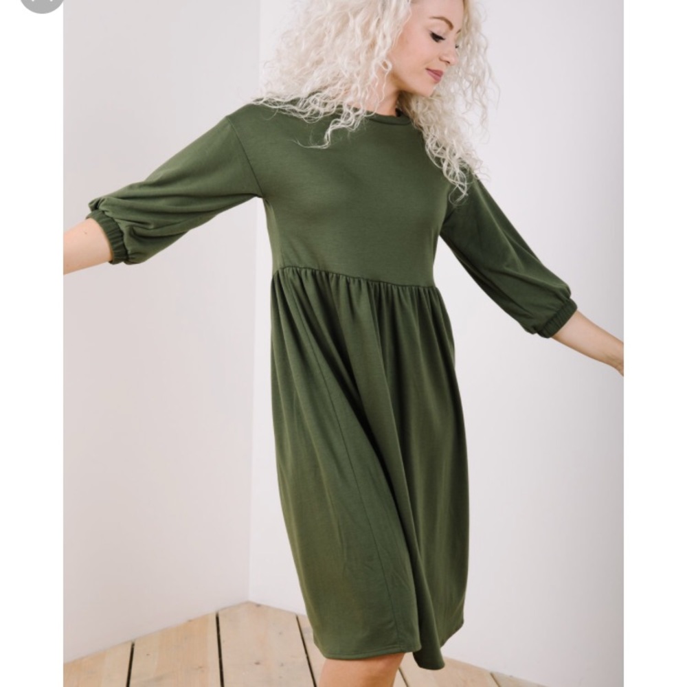Kennedy Flounce Sleeve Sweater Dress -Olive Size M